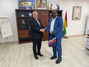 Sur la rencontre avec le Ministre guinéen de la Jeunesse et des Sports Sur la rencontre avec le Ministre guinéen de la Jeunesse et des Sports
