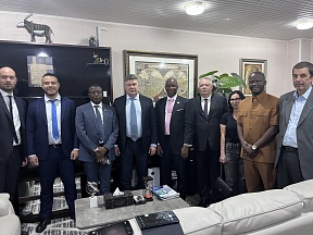 H.E.Mr. Alexey V. POPOV, Ambassador of Russia in Conakry, held a meeting with H.E.Mr. Julius MATTAI, Minister of Mines and Mineral Resources of Sierra Leone 