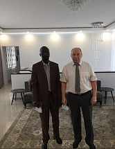 S.E.M. Vadim RAZUMOVSKIY a reçu M. Ibrahima DIOP, Représentant du PAM en Guinée