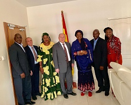 Meeting between Russian Ambassador Vadim RAZUMOVSKIY and Guinean Minister for Cooperation and African Integration Mrs. Diene KEITA