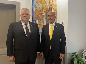 Sur la rencontre avec S.E.M. Abdelkrim Touahria, Ambassadeur d'Algérie en Guinée